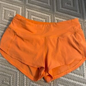 Lululemon Speed Up Low-Rise Short 2.5"
Clementine